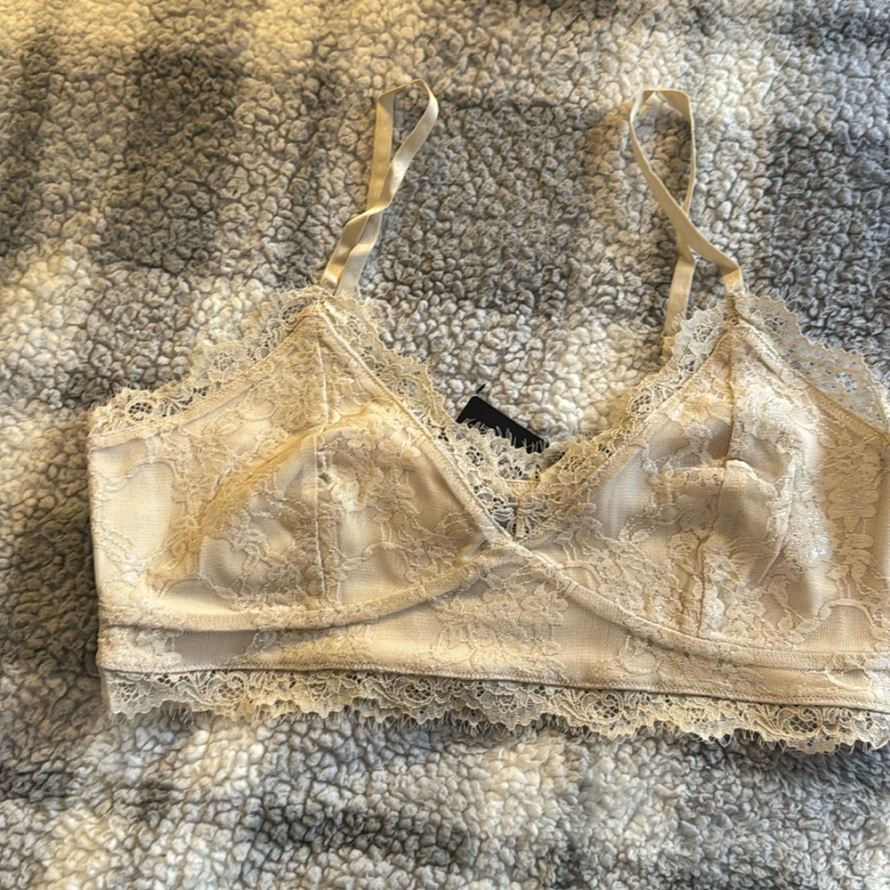 Express bralette BNWT